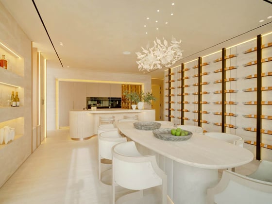 Stunning Villa | Luxurious Living | Private Pool &amp; Gym, picture 4