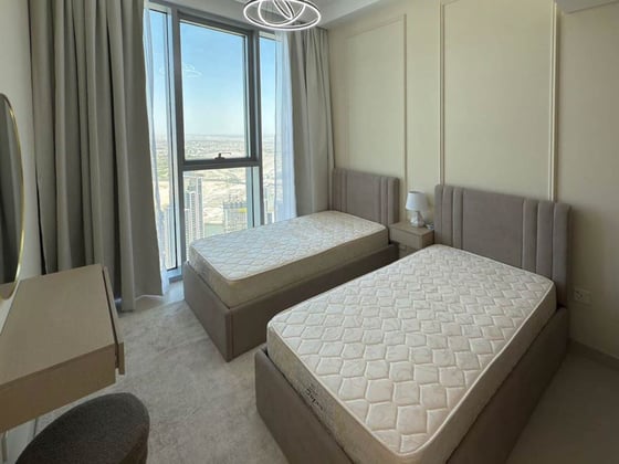 Skyline Luxury | Private Pool &amp; Gym | Waterfront Oasis, picture 10