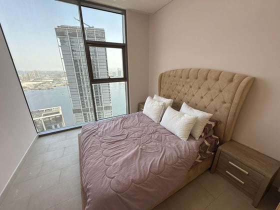 Skyline Luxury | Private Pool | Exclusive 4-Bedroom Apartment, picture 8
