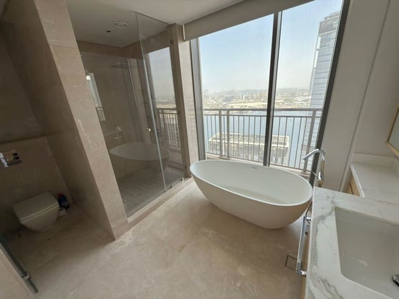 Skyline Luxury | Private Pool | Exclusive 4-Bedroom Apartment, picture 14