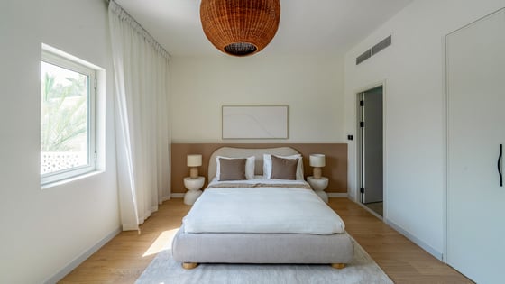 Elegant Villa with Private Pool in Meadows, picture 17