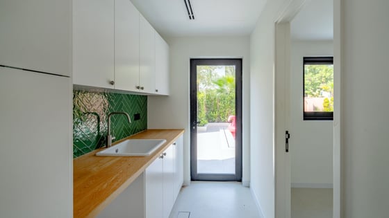Elegant Villa with Private Pool in Meadows, picture 11