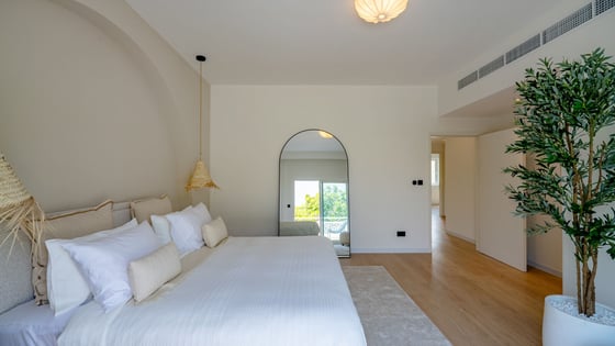 Elegant Villa with Private Pool in Meadows, picture 15