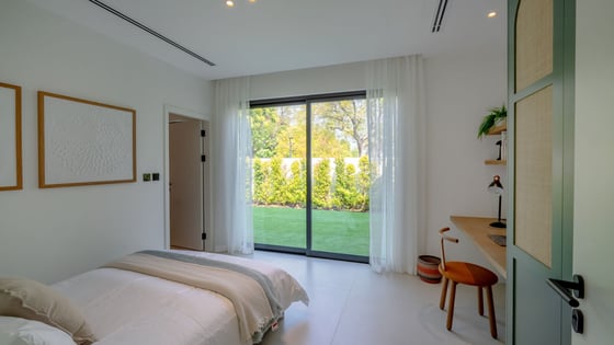 Elegant Villa with Private Pool in Meadows, picture 12