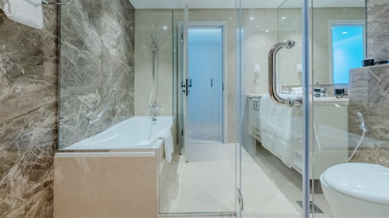 Luxury Avani Apartment with Panoramic Palm Views, picture 13