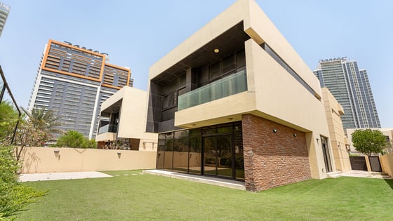 Luxurious apartment in Damac Hills with stunning views, picture 27