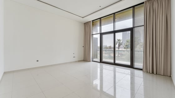 Luxurious apartment in Damac Hills with stunning views, picture 15