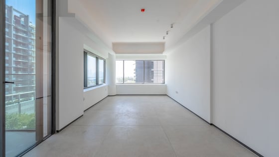 Motivated Seller | 2BR | Maid/Storeroom | Balcony, picture 2