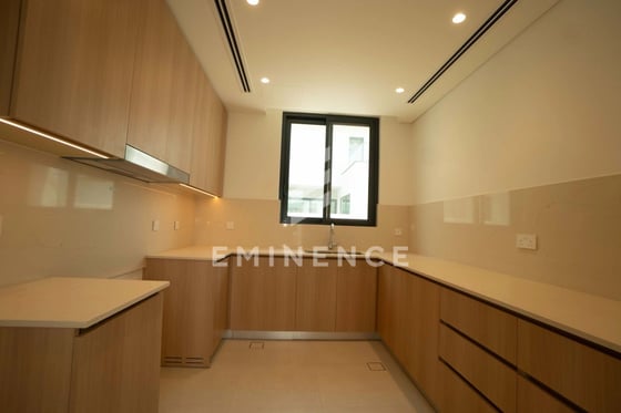 Exclusive | Single Row | On the Park | Roof Access, picture 23