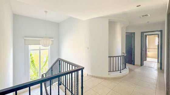 Price reduced | 6BR Villa near the Pool and Park, picture 9