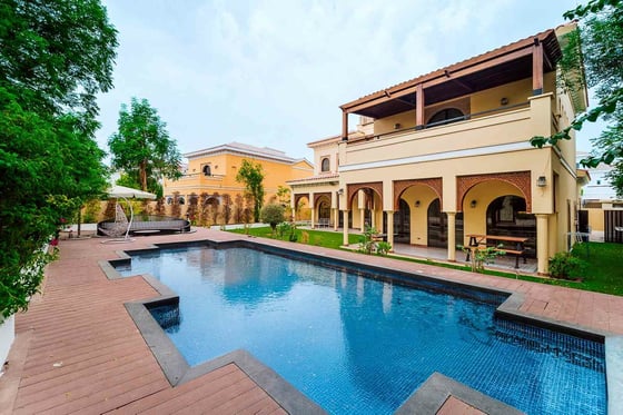 Luxury Villa with Private Pool and Garden, picture 1