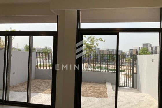 Rented | Prime Location | Pool View, picture 7