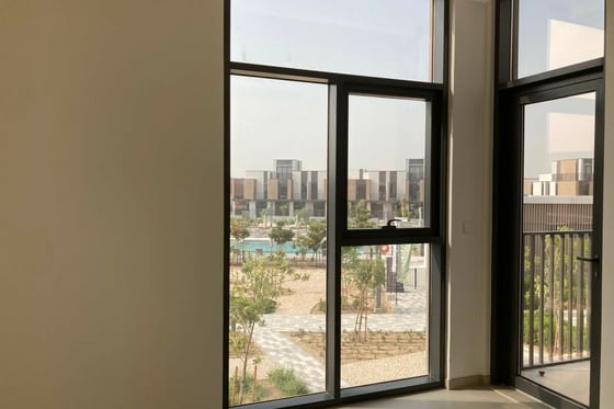 Rented | Prime Location | Pool View, picture 14