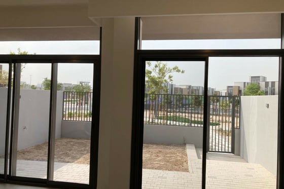 Rented | Prime Location | Pool View, picture 8