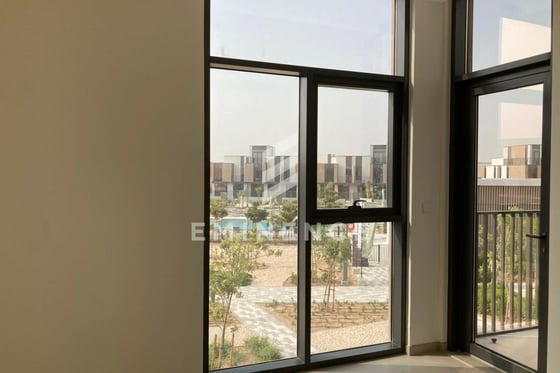 Rented | Prime Location | Pool View, picture 13