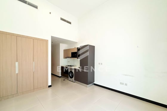 Vacant Now | Double High Ceiling | Terrace, picture 16