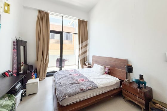 Vacant Now | Double High Ceiling | Terrace, picture 18