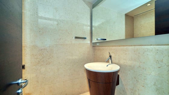 Elegant Apartment in the Iconic Burj Khalifa, picture 11