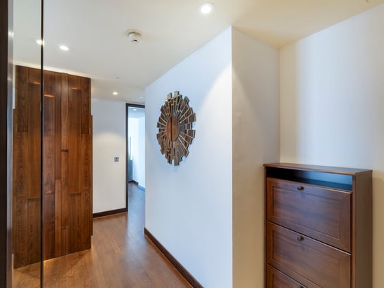 Sophisticated Apartment in the Burj Khalifa, picture 11