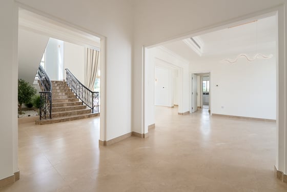 Renovated 4BR Villa | Private Pool | Lake View, picture 10