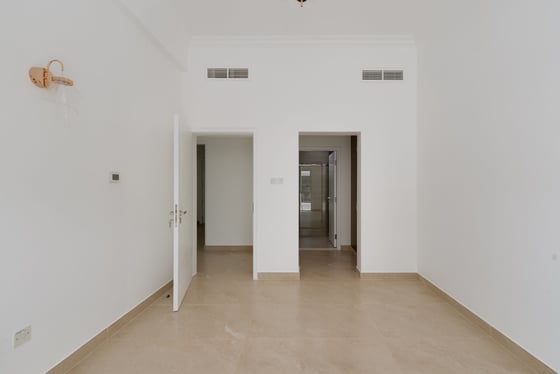 Renovated 4BR Villa | Private Pool | Lake View, picture 22