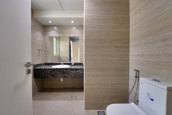 Renovated 4BR Villa | Private Pool | Lake View, picture 24