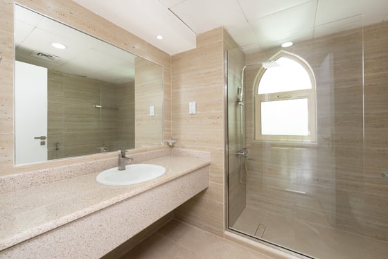 Renovated 4BR Villa | Private Pool | Lake View, picture 28