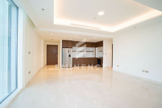 Genuine Resale | Branded | Sea View, picture 11