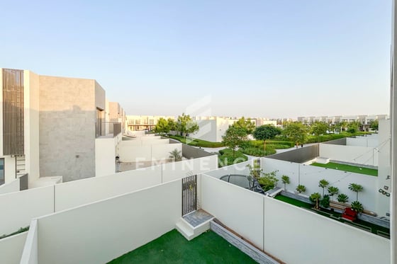 Single Row | Close to Pool | Landscaped Garden, picture 27