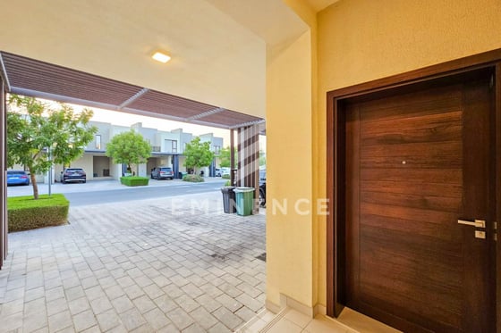 Single Row | Close to Pool | Landscaped Garden, picture 21