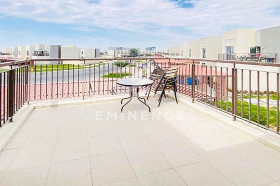 VACANT | PRIME LOCATION | COMMUNITY VIEW, picture 1