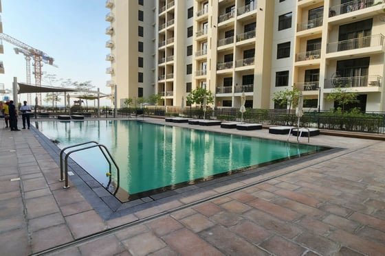 Prime Location | Mid Floor | Big Layout, picture 16