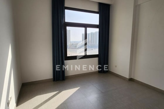 Prime Location | Mid Floor | Big Layout, picture 9