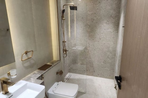 Exclusive | Fully furnished | 1 BR plus Study , picture 18
