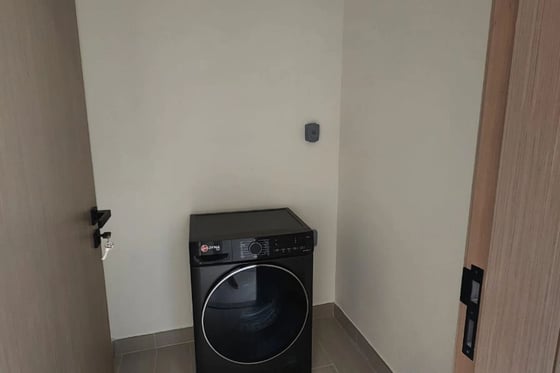 Exclusive | Fully furnished | 1 BR plus Study , picture 16