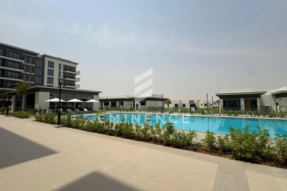 Low Floor | Prime Location | Pool View, picture 17