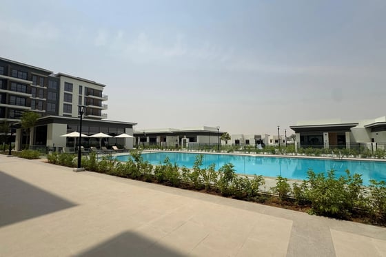Low Floor | Prime Location | Pool View, picture 18