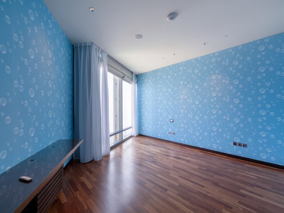 Sky High Luxury | 4-Bedroom Apartment | Burj Khalifa, picture 17