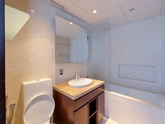 Sky High Luxury | 4-Bedroom Apartment | Burj Khalifa, picture 13