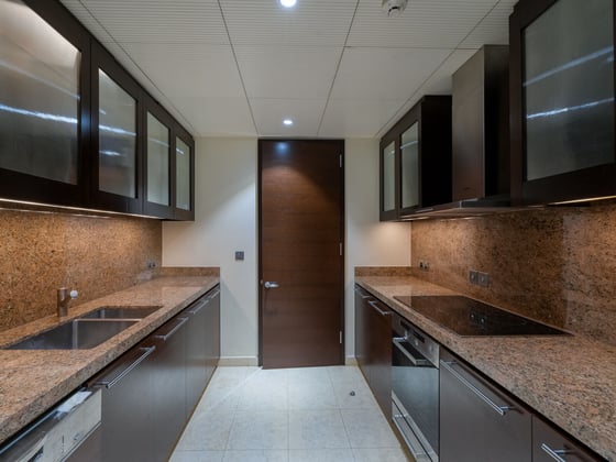 Skyline Retreat | High Floor | Fully Furnished, picture 3