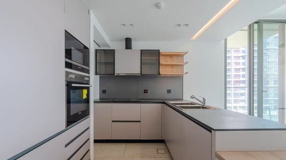 Pet-Friendly | Spacious with Balcony | Maid/Study, picture 8