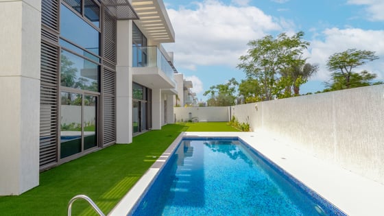 Best Price l Large Plot | Private Pool | Brand new, picture 1
