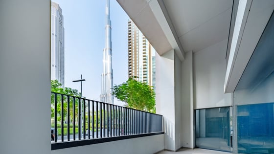 Skyline Elegance | 3 Bedroom + Maid's Room | Private Pool, picture 1