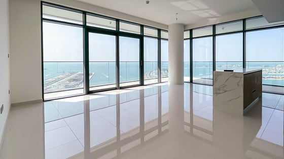Palm view apartment in EMAAR Beachfront with maid's room, picture 5