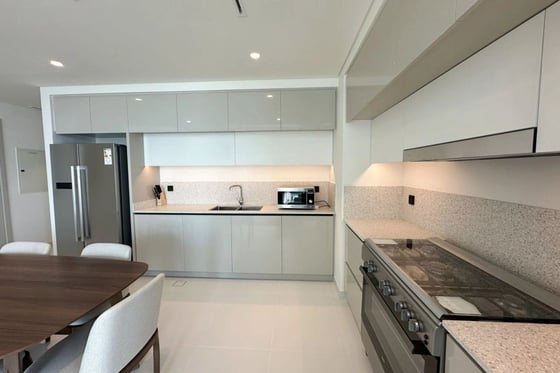 High Floor | Furnished |  Palm Views | Vacant, picture 22