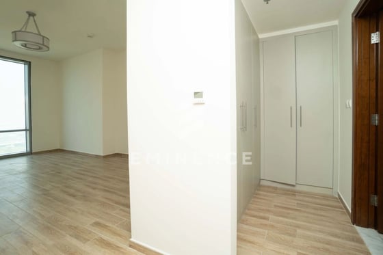 High Floor | Vacant | Canal View, picture 17