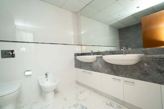 High Floor | Vacant | Canal View, picture 28
