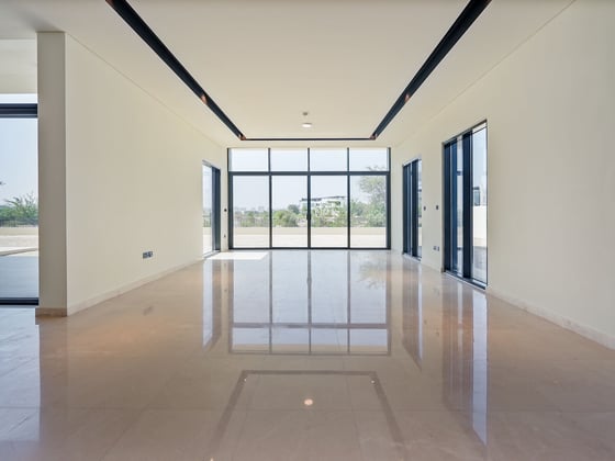Skyline Elegance | Golf Course Views | Luxury Villa, picture 2
