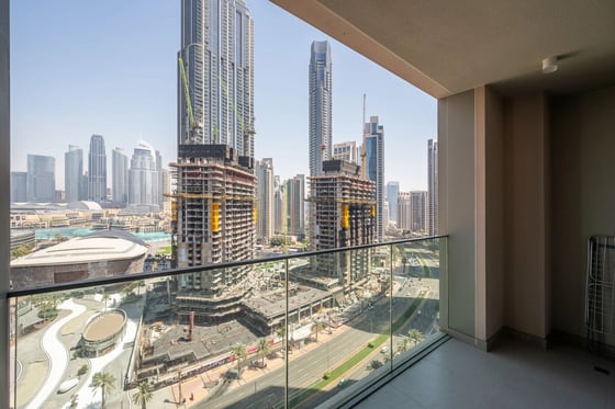 Luxury 3BR plus Maids | High Floor | City View, picture 32