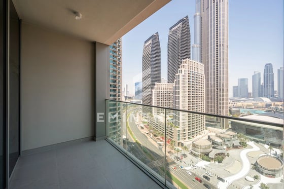Luxury 3BR plus Maids | High Floor | City View, picture 1